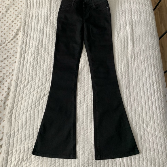 Jeans - Picture 2 of 8